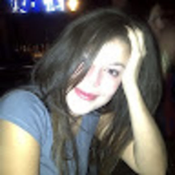 Meet your Posher, Loyda - Picture 1 of 1